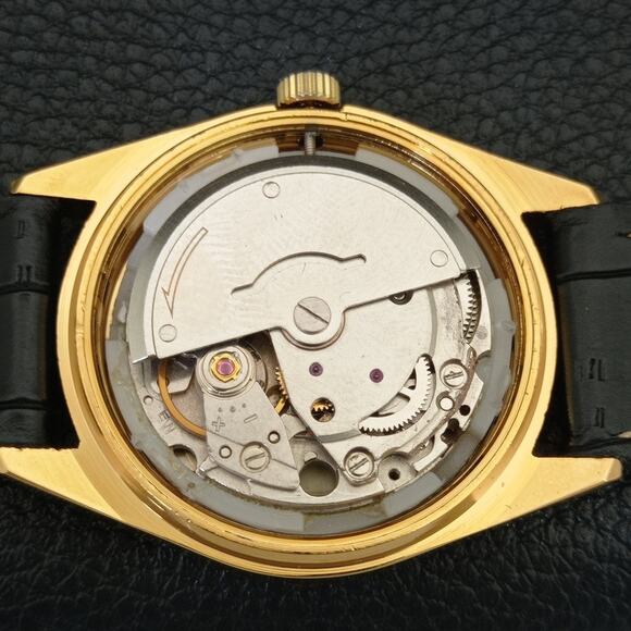 Vintage 1972 Citizen Automatic Mens Gold Watch W/daydate & Red accents - Picture 9 of 10